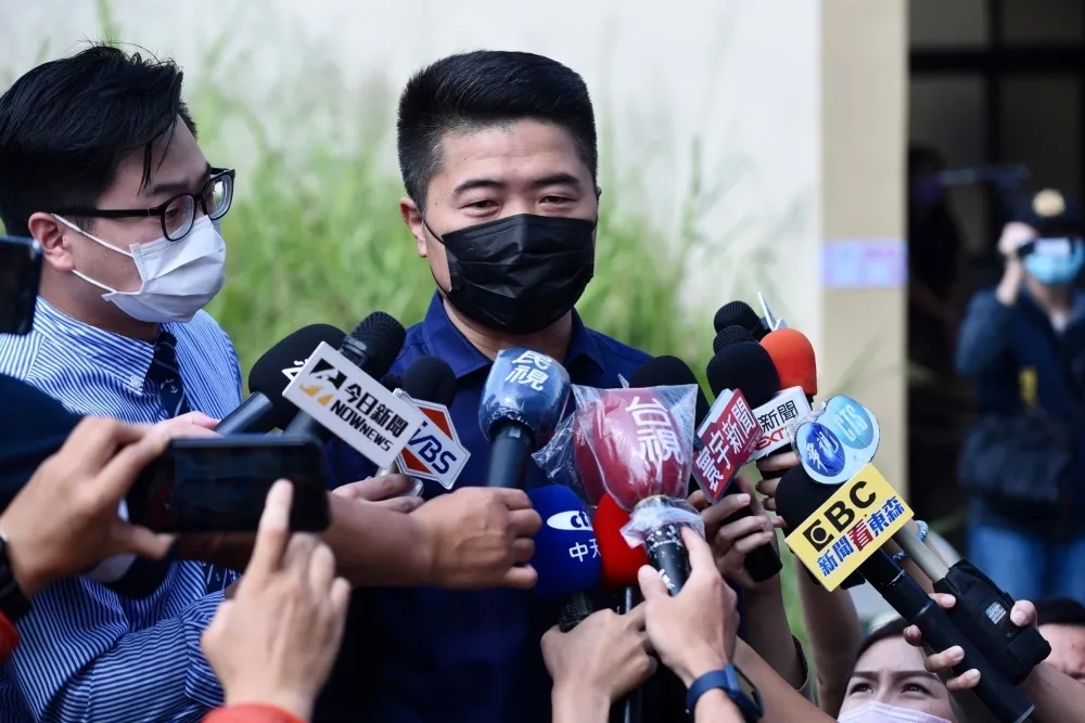 【快訊】顏寬恒今晚宣布參戰中二補選　朱立倫、盧秀燕同台力挺