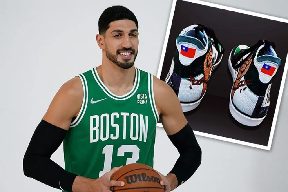 NBA中鋒坎特亮出印我國旗特製鞋　蔡英文感謝他跟台灣站一起