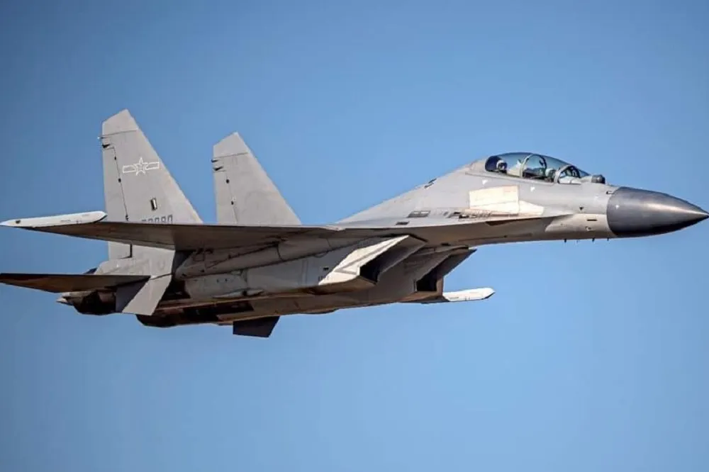 11月只1天沒來亂　解放軍12日再派7架軍機闖我ADIZ