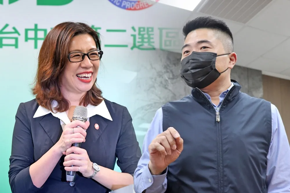 【中二補選開戰】顏寬恒貼文4天9萬讚「聲量破表」　她諷：林靜儀喊參選當天破10萬讚