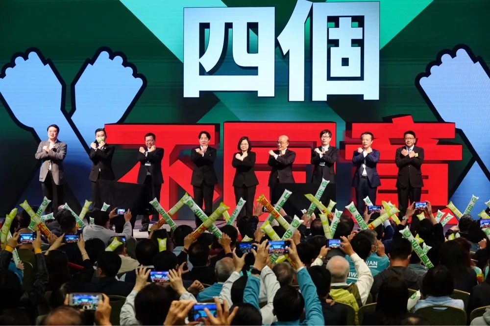 【全代會現場觀察】「公投當期中考」綠開戰衝刺　誓言拼到1218投票截止