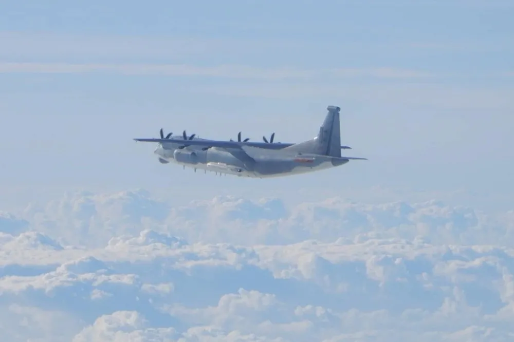 來民進黨全代會探敵情？　中國派「運9通信對抗機」等3解放軍機日夜襲擾
