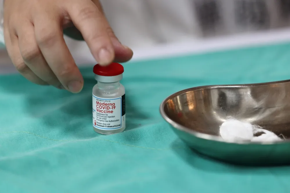基隆婦接種莫德納後腦栓塞　治療4個月右側肢體仍無力