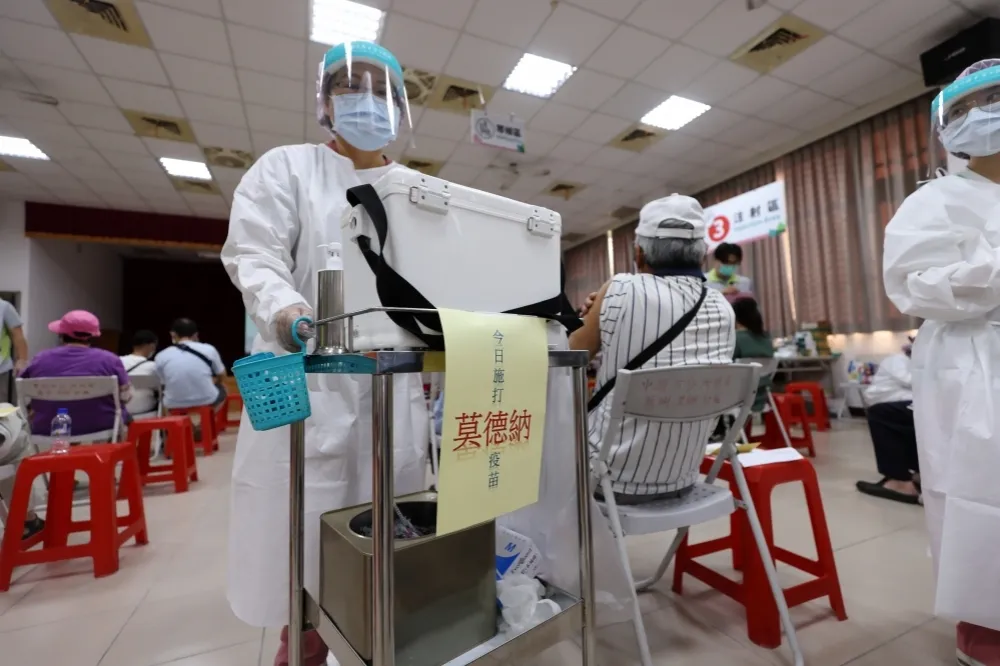 3500萬劑莫德納已備好　指揮中心：研議是否每人再打1劑mRNA疫苗