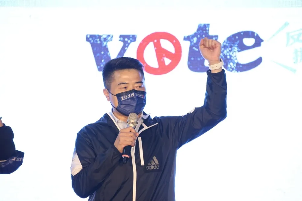 【中二補選戰】不甩名嘴爆料「烏龍」　顏寬恒登記參選：鄉親是我的依靠