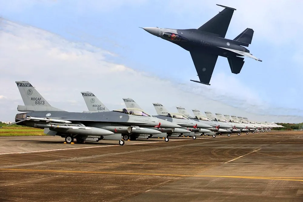 【聯隊首成軍】F-16V換裝雷達「陸海空火力Up」！　匿蹤聯網作戰制衡中國空軍