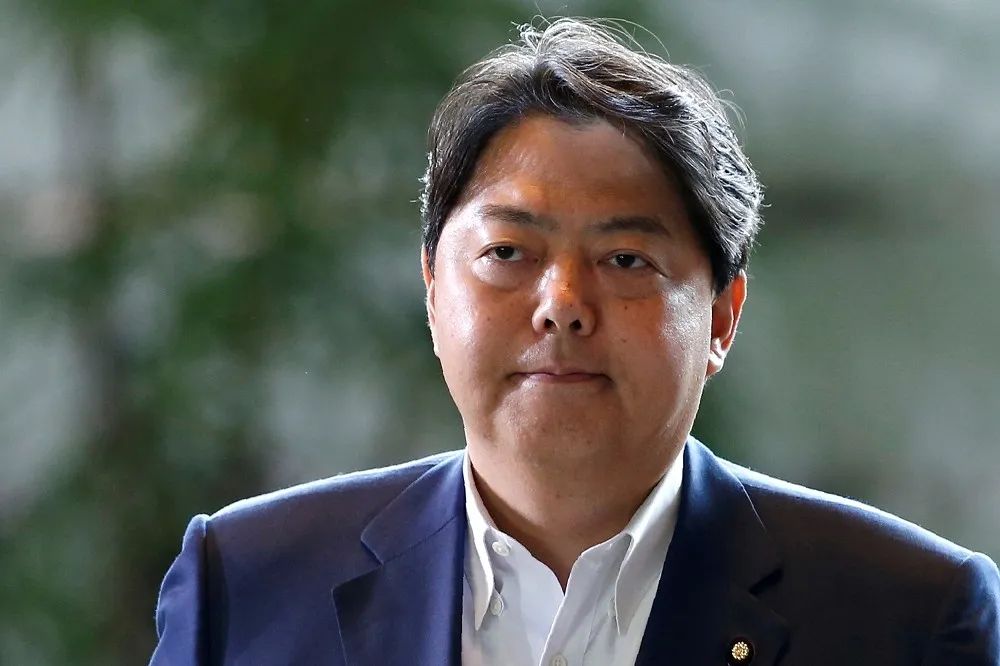 日本新外相林芳正就任後首度與王毅通電　強調台海和平與穩定