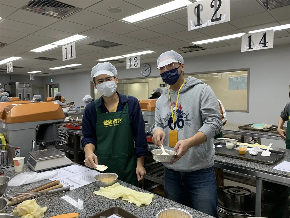 親子玩廚藝親體驗  食安廚藝學堂受歡迎