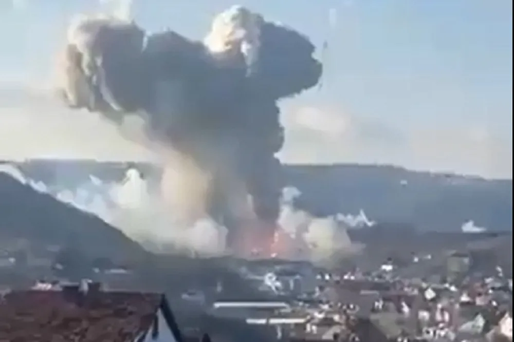 塞爾維亞火箭引擎工廠大爆炸　至少2死、存放500枚火箭通通炸毀