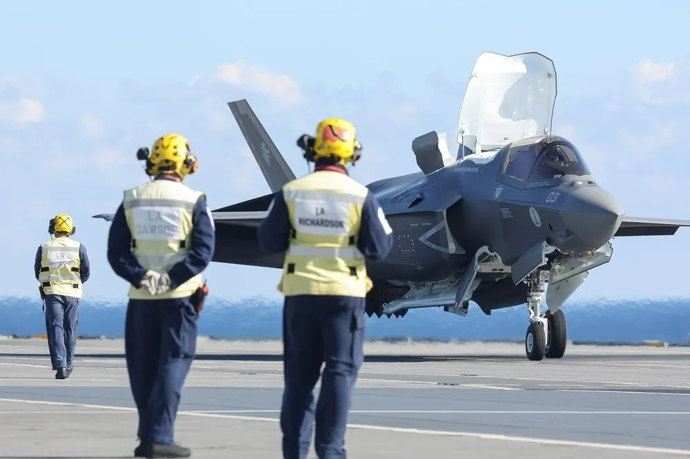 英海軍F-35B戰機墜毀地中海　兇手竟可能是一片帆布