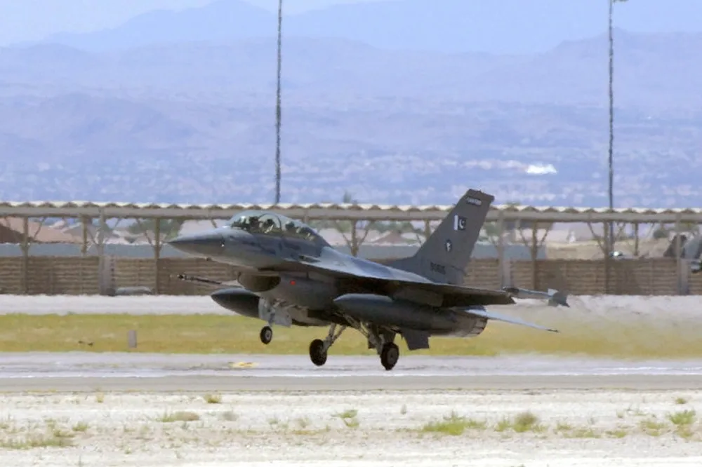 「毫無根據的幻想」　巴基斯坦打臉印度聲稱擊落F-16戰機