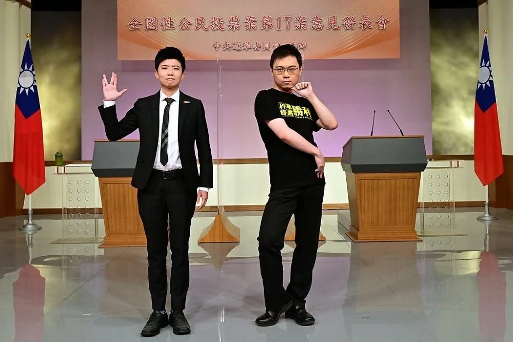 【核四交鋒】黃士修嗆公投「安全核廢vs.殺人空污」　苗博雅批：續建淪錢坑