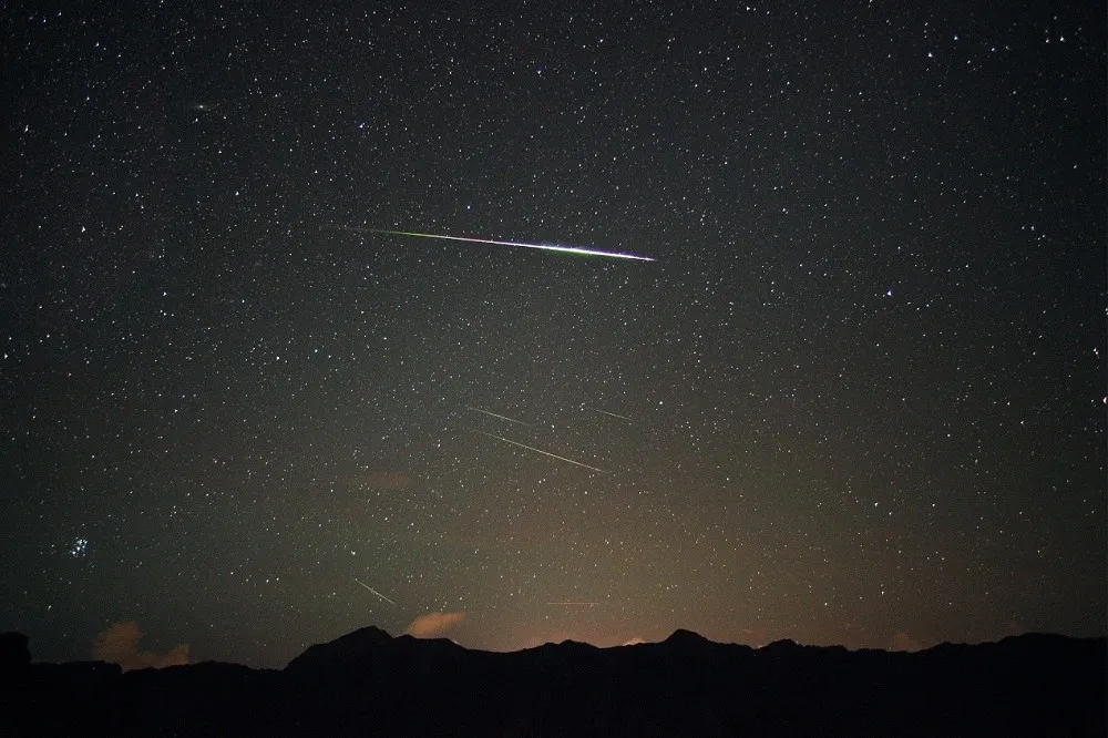今年最後一場！雙子座流星雨4日登場　每小時最多可見150顆流星