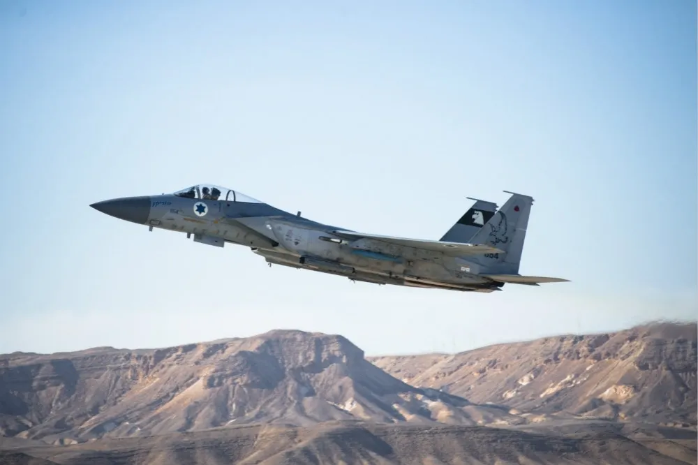 連兩月出現緊急降落事故　以色列全面停飛F-15i鷹式戰機