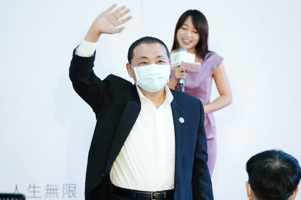 【最強諸侯陷困】侯友宜「與國民黨的社交距離」外褒內貶　選總統須解鎖連任3關卡