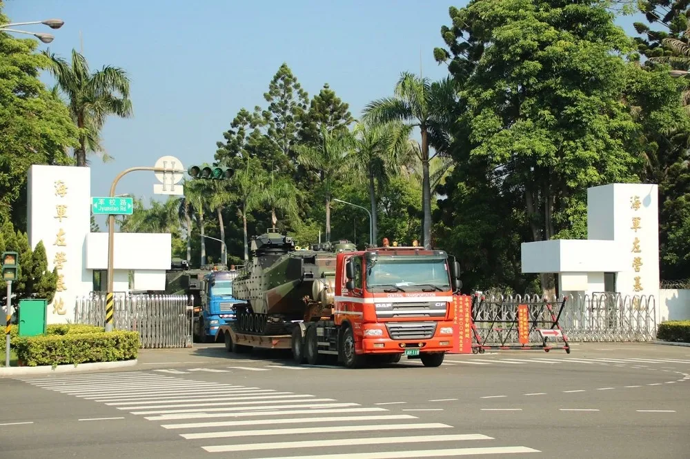 海軍爆性騷！男士官長幫女士官按摩後傳性暗示訊息　軍方重懲2大過汰除