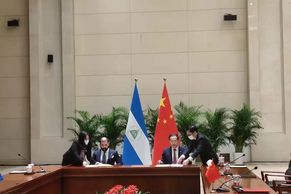 【與台斷交3小時內】中國宣布與尼加拉瓜恢復邦交　在天津簽訂復交公報