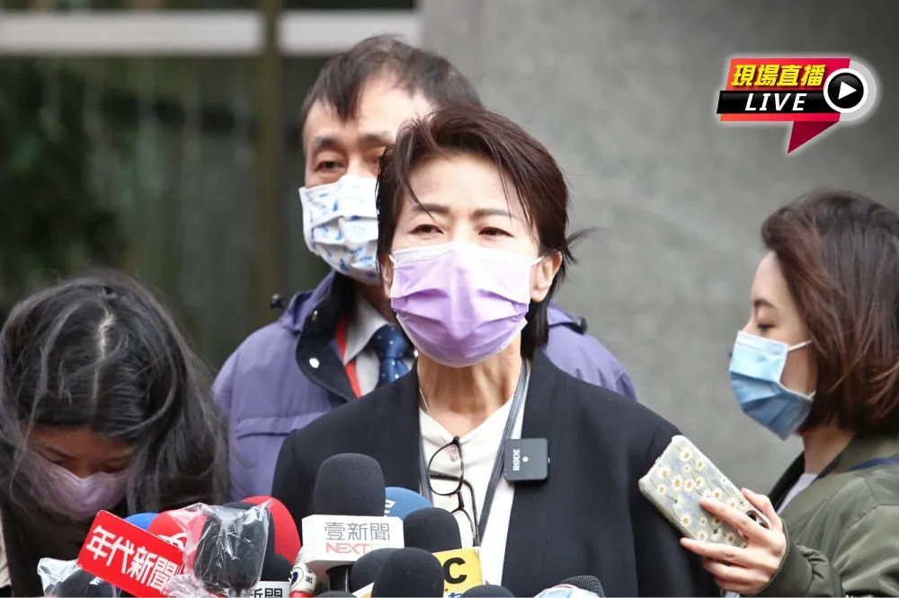 【直播】女研究員中鏢　黃珊珊巡視中研院談最新疫況