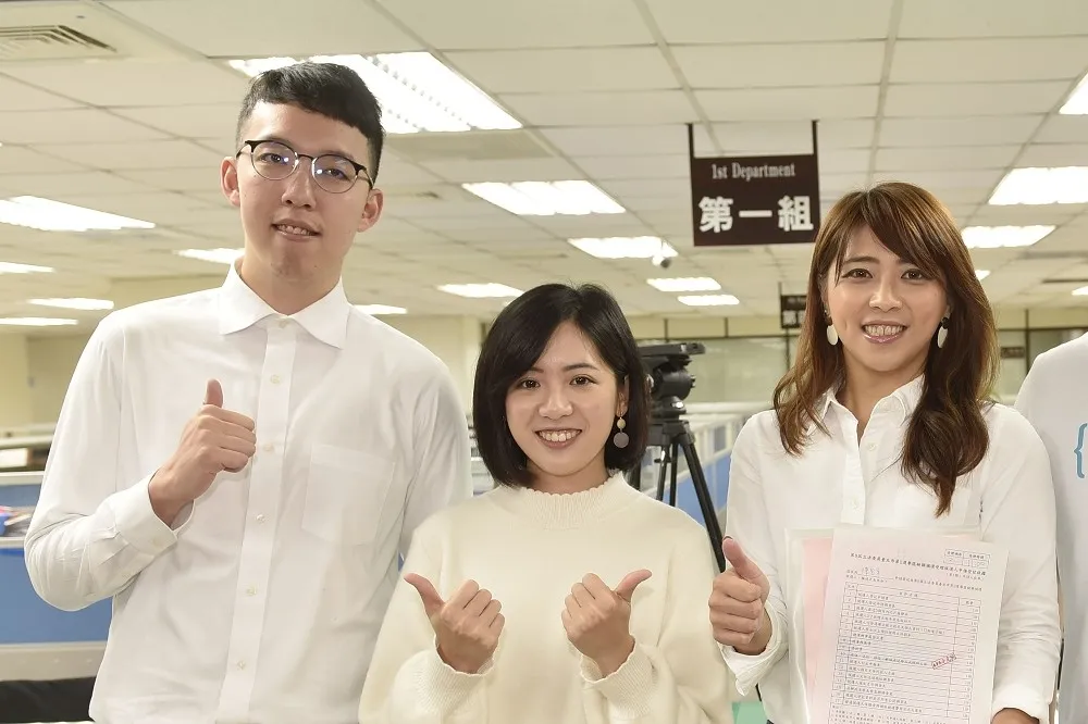 柯昱安遭爆是網軍頭還「黨內互打」學姊　柯文哲促當事人踹共