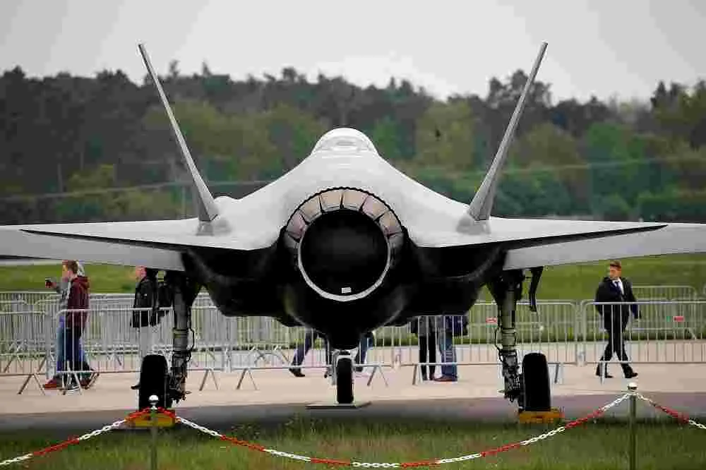 使用限制多加成本高昂　阿聯告知美國將「重新評估」F-35軍購案