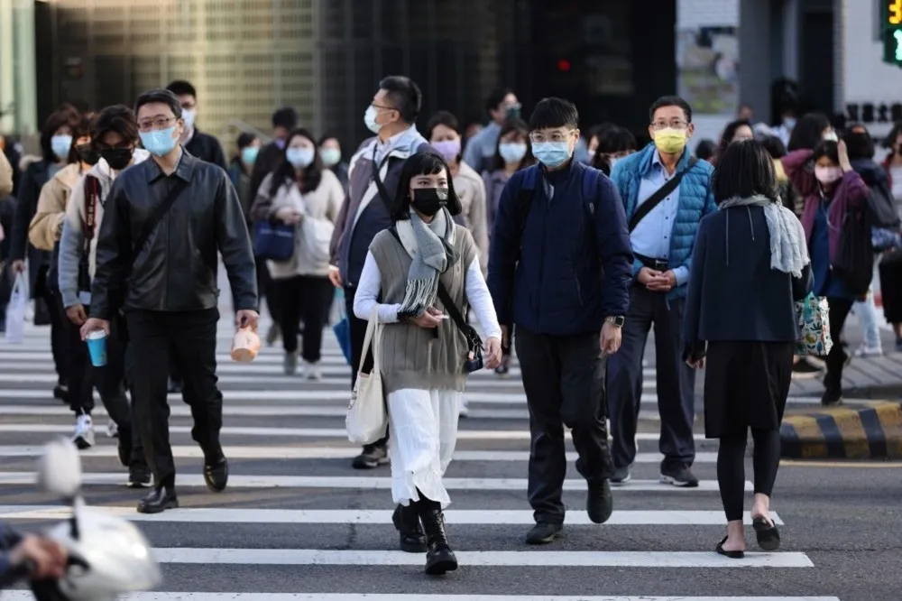 【雷伊變中颱】南台灣今熱飆30度　公投日北部「濕轉乾」仍偏冷