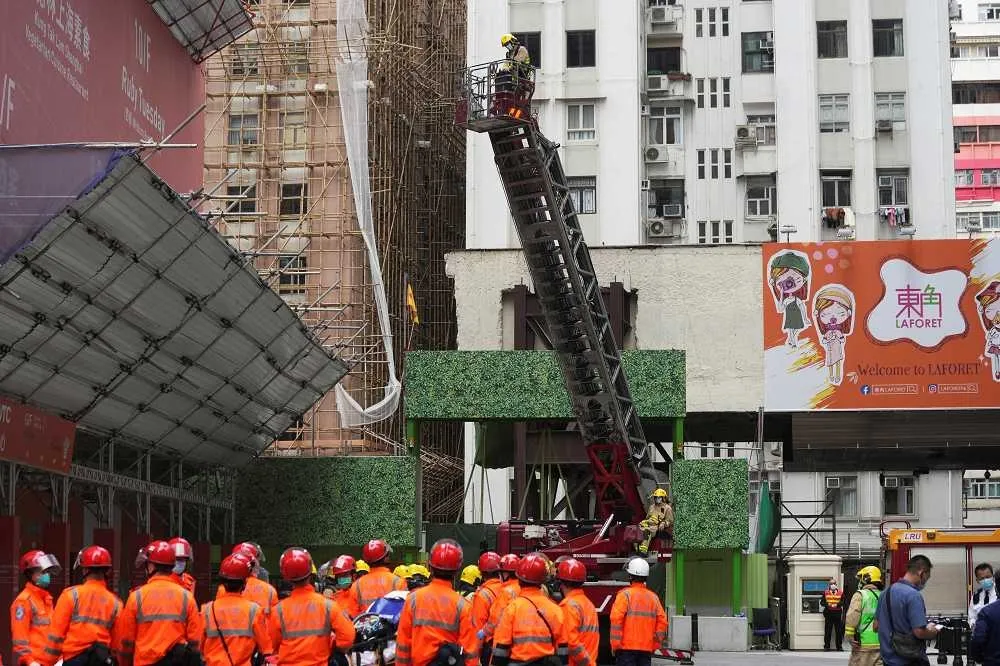 香港世貿中心三級火警　超過三百人等待救援