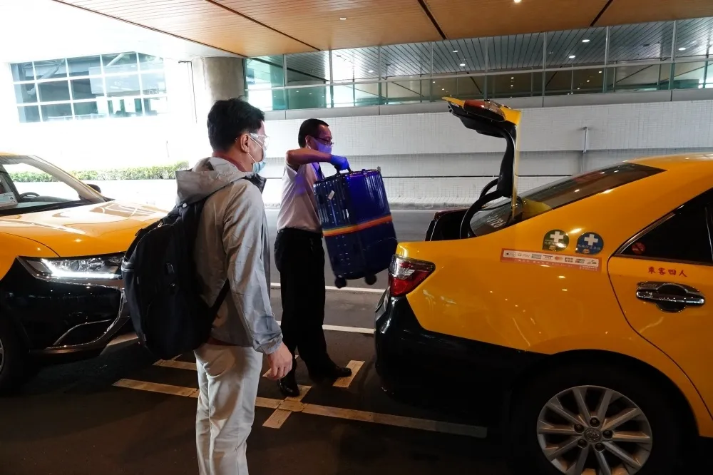 春節檢疫專案才上路就爆本土確診　蘇揆：境外威脅仍高