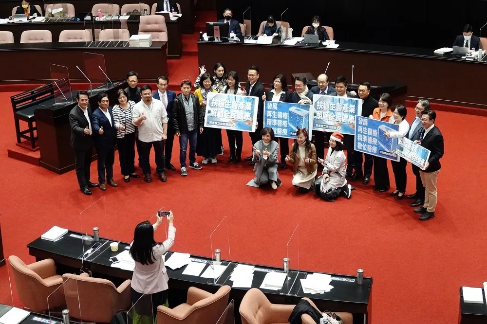 打造生技界護國神山！新版生技條例三讀通過　租稅優惠延長到2031年底