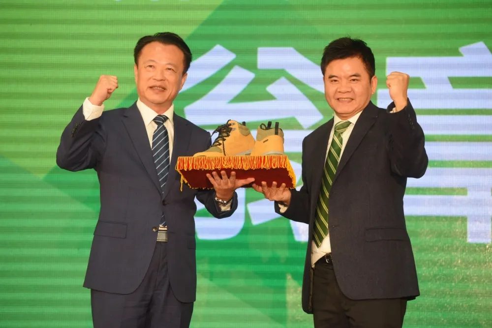 初選開戰！莊瑞雄宣布參選屏東縣長　「指定接班只能守成」盼潘孟安華麗轉身卸任