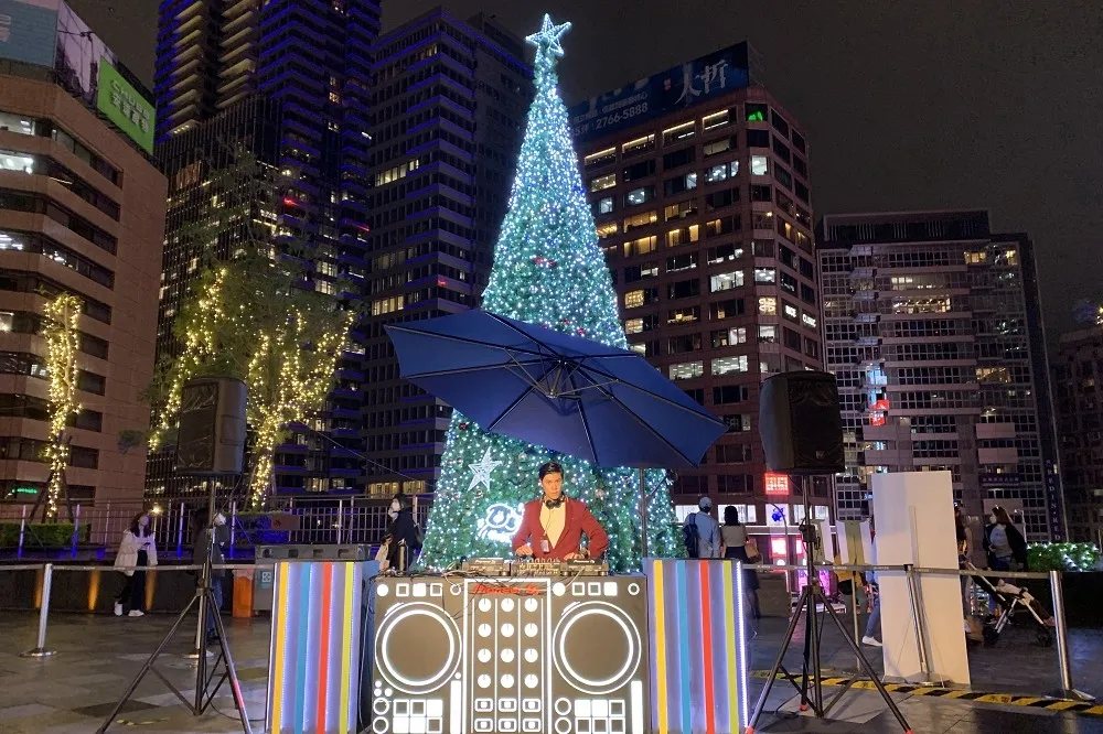 【2021 台北聖誕市集懶人包】滑冰、露營、DJ 表演等10 場絕不能錯過的市集活動
