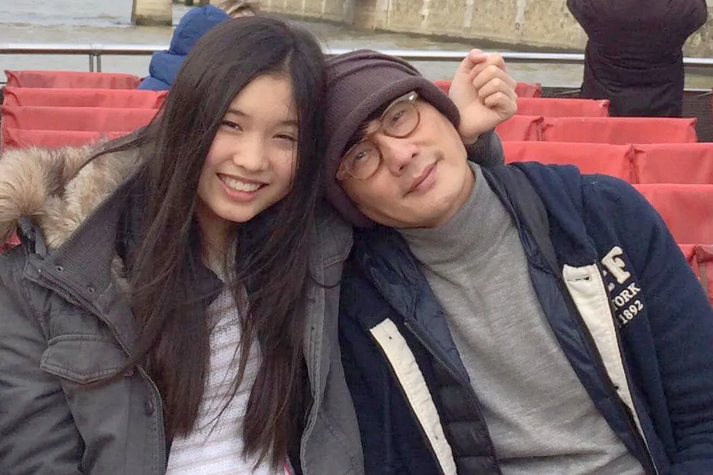 【悲傷聖誕節】包小柏22歲愛女罕病離世　痛心：失去了一生最愛，謝謝妳來到包家