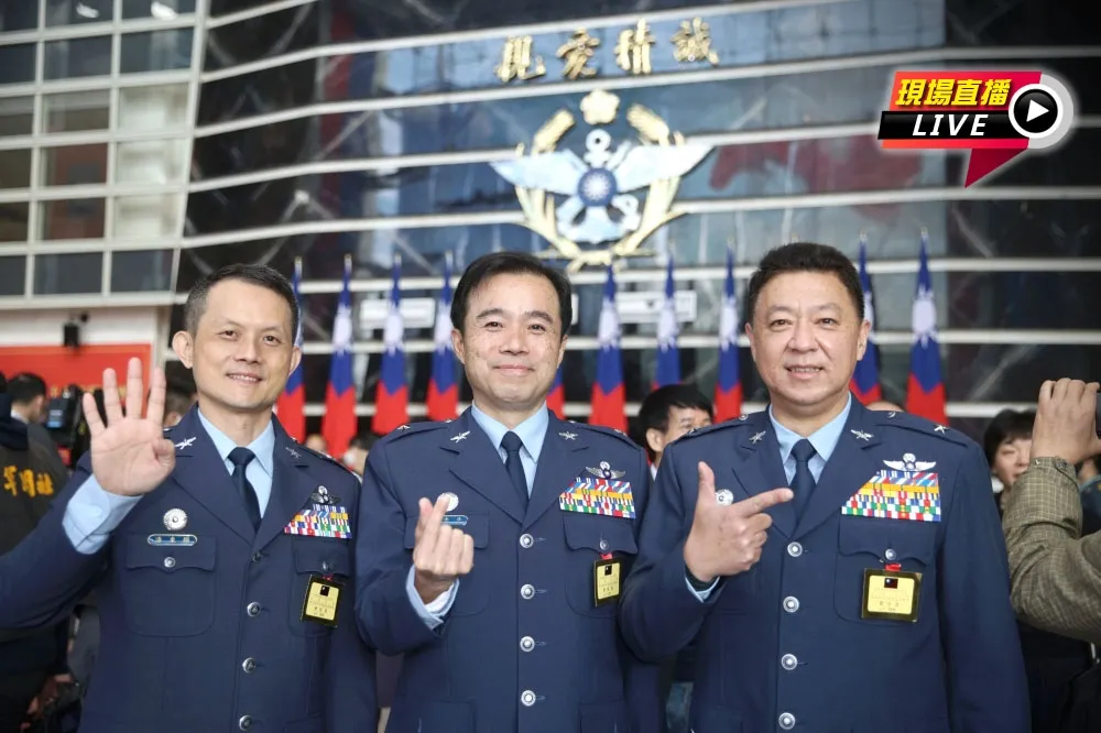 【直播】111年上半年三軍將官晉任布達授階典禮　蔡總統親頒