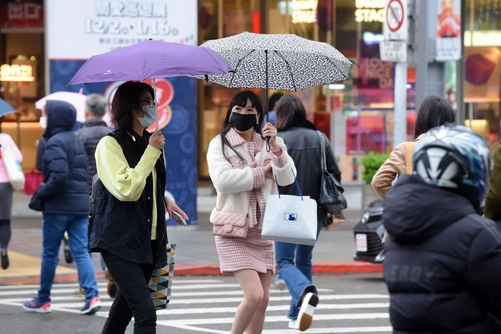 又變冷！跨年夜東北季風增強冷颼颼　31日最低溫恐掉到13度
