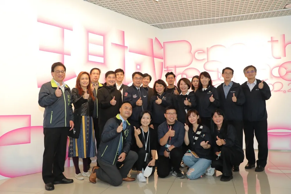 黃偉哲與黃敏惠相見歡     期待未來兩市多方交流合作