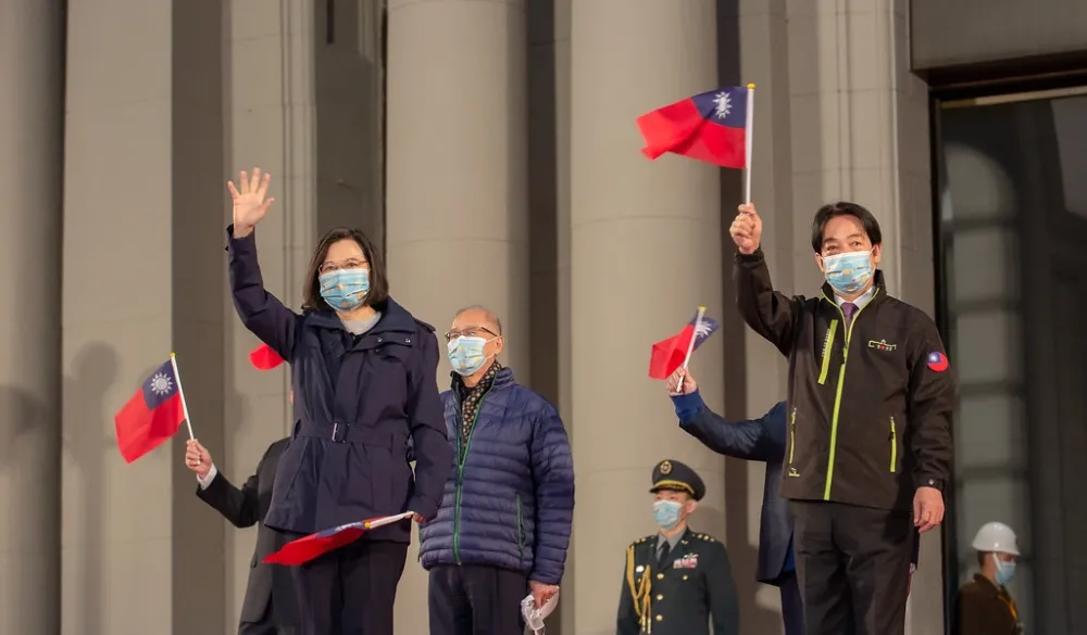 向中國喊話　蔡英文總結台灣三年來挑戰與機遇