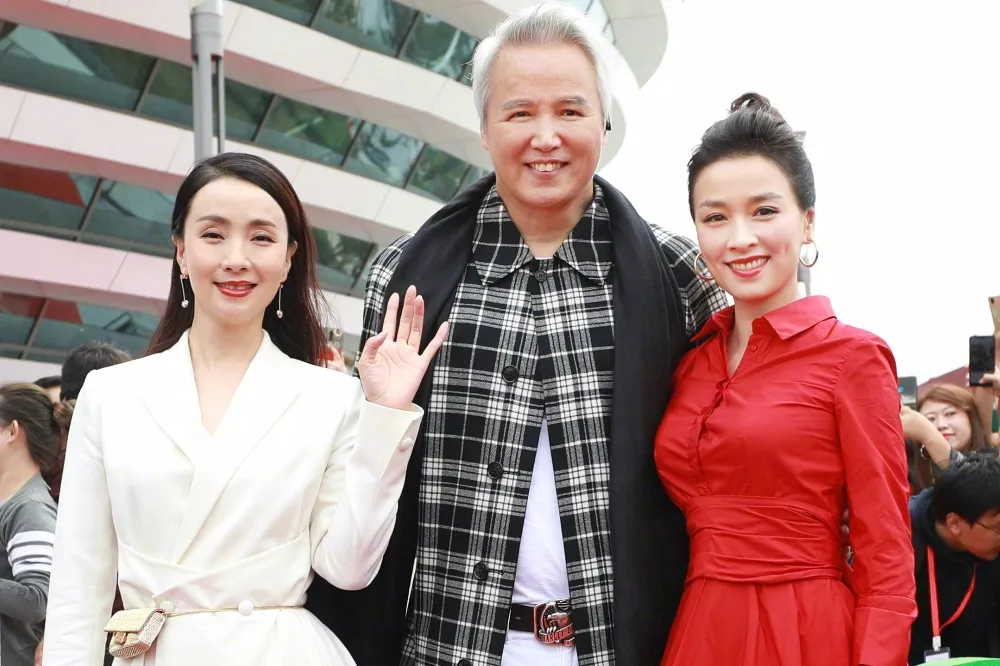 【曾收上億樓房】中國女星陶虹切割閨蜜張庭被爆想逃刑責　網友諷：塑膠姐妹情