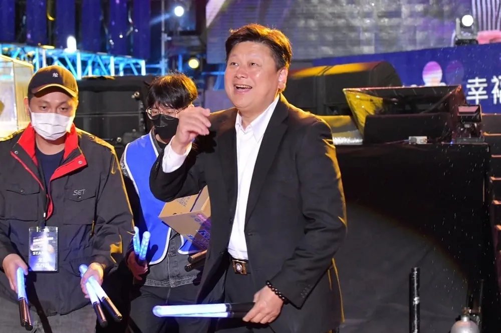 傅崐萁曝韓國瑜不可能選2024　「但只要藍營能贏，他願粉身碎骨奉獻」
