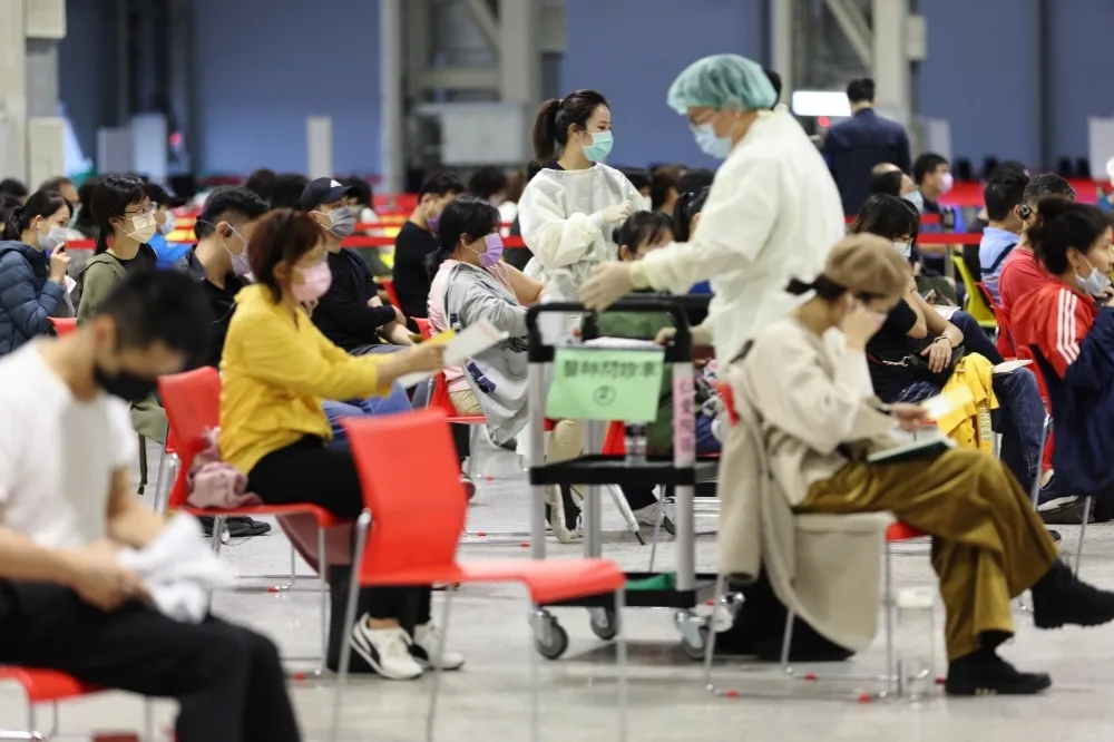打第三劑「這裡」約！超神疫苗地圖網大當機　網喊：呼叫天才IT大臣