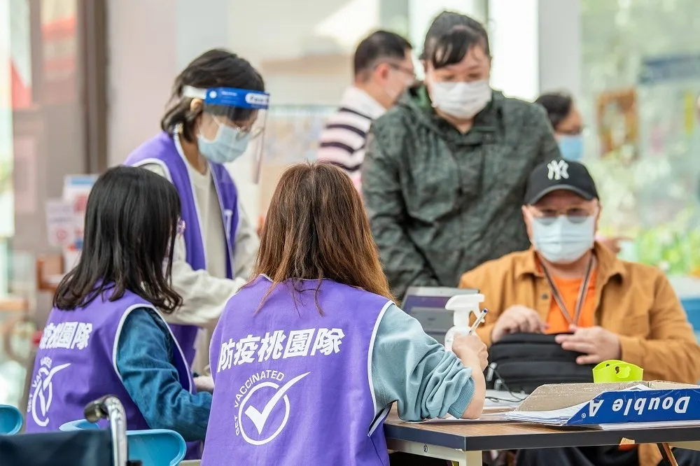 【靜昶守住了】桃機本土疫情升溫　蔡英文籲：全民防疫速打疫苗