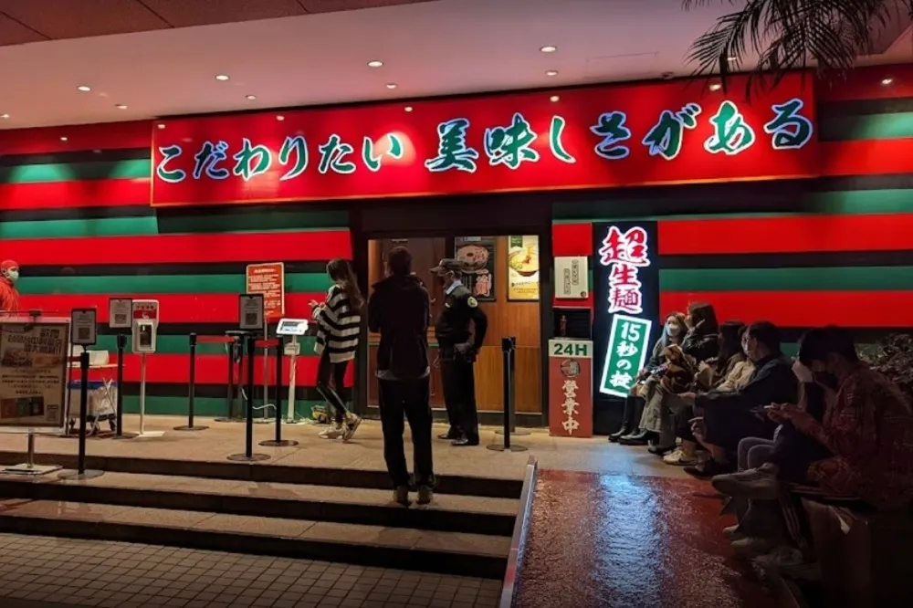 染疫護理師男友北市趴趴走！　一蘭拉麵、信義餐酒館急停業清消