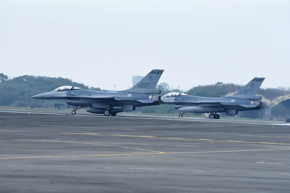 F-16V墜毀案疑問： 加裝「自動防撞地系統」情況是否不同