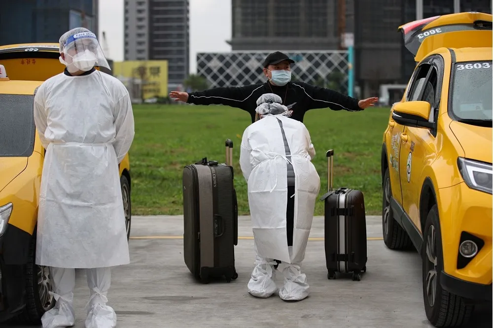 【新北居檢近5千人】防疫車隊斬疫鏈！　運將速打第3劑+每周PCR篩檢防破口