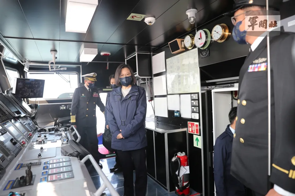 提升台海不對稱作戰主力　海軍布雷艇中隊成軍　