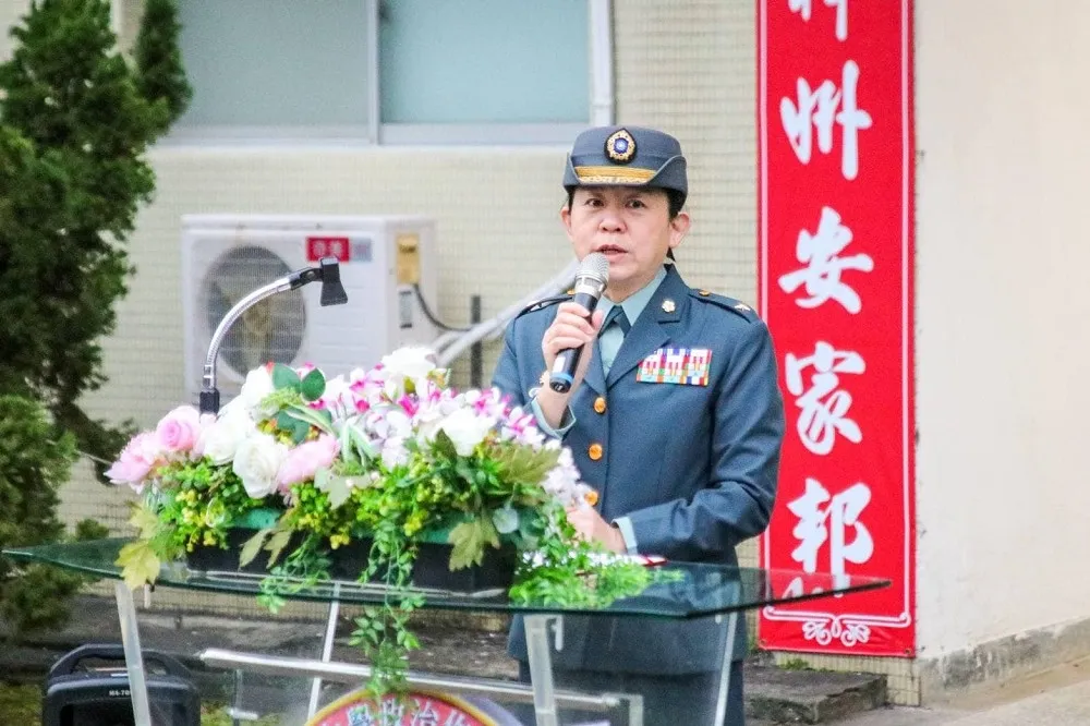 投書：欣聞首位女中將　但為何還留著輔導長