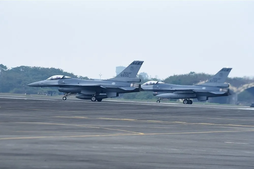 F-16戰機20日全面復飛　重回西南領空攔截解放軍機　