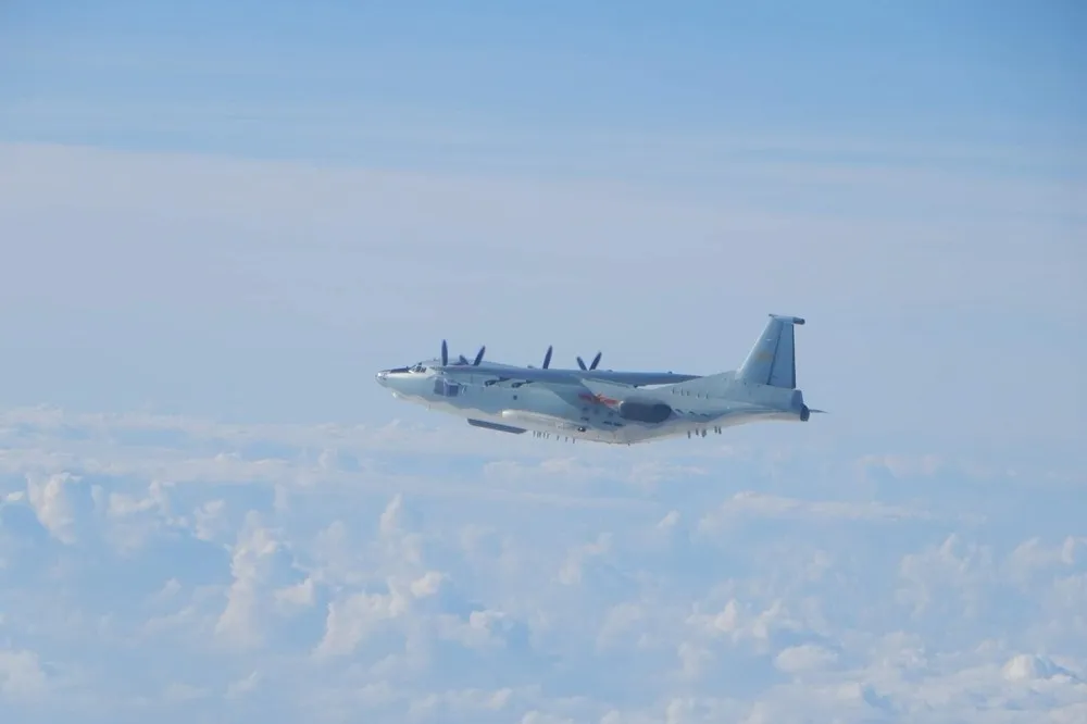解放軍派2架次軍機擾我西南空域　防空飛彈追蹤監控