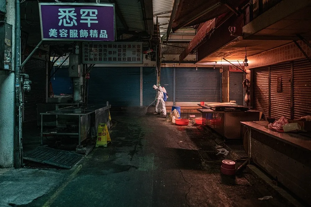 桃園曝確診者28處足跡　大湳市場、富邦中壢分行、大潤發平鎮店入列