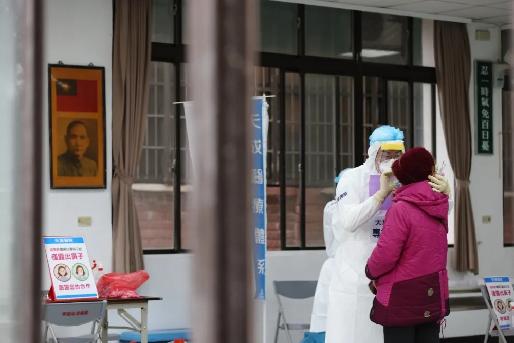 桃園市已累計21名確診師生　鄭文燦：採檢確診個案下降