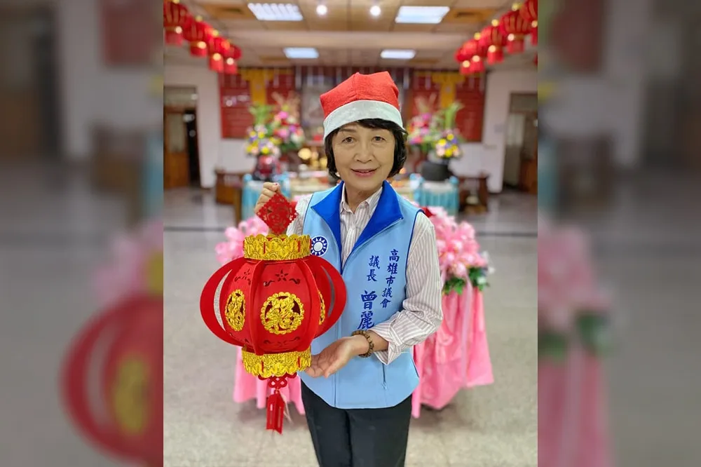 國民黨高市議長聯手胞妹詐領1330萬助理費　網友酸：抓妳貪污也算好過年了