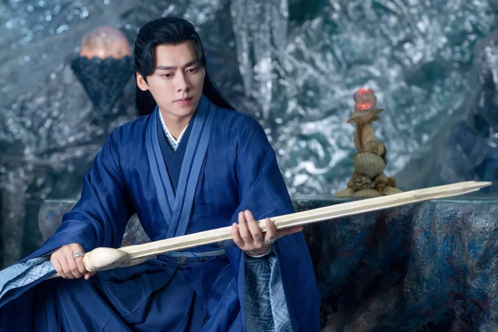 【曾創《青雲志》260億流量】李易峰《鏡·雙城》淪2022爆冷之作　網酸「仙俠濾鏡失靈」